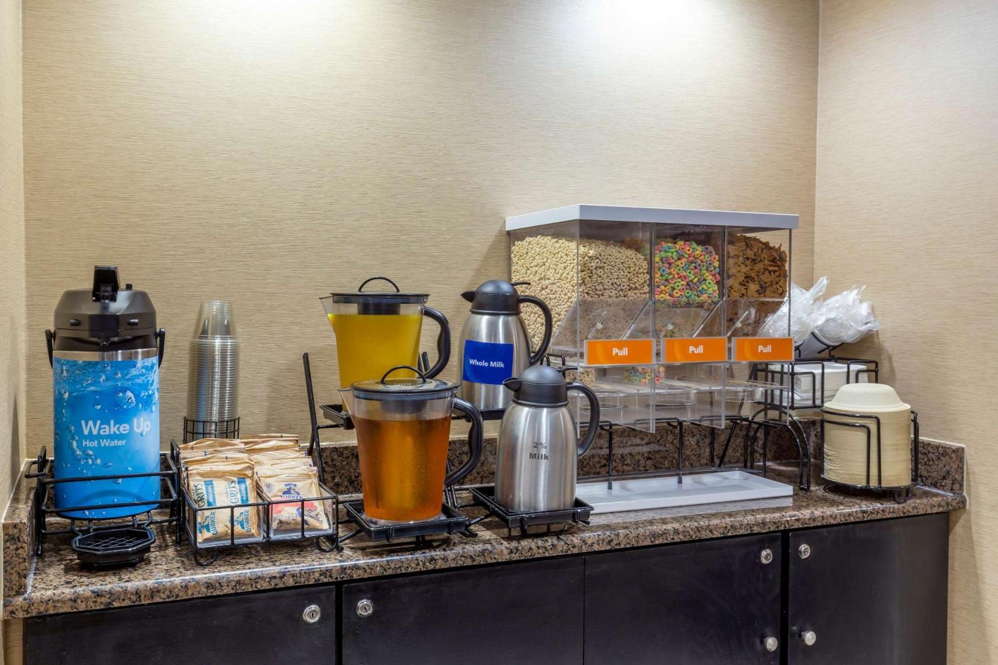 Comfort Inn University Durham - Chapel Hill Eksteriør billede