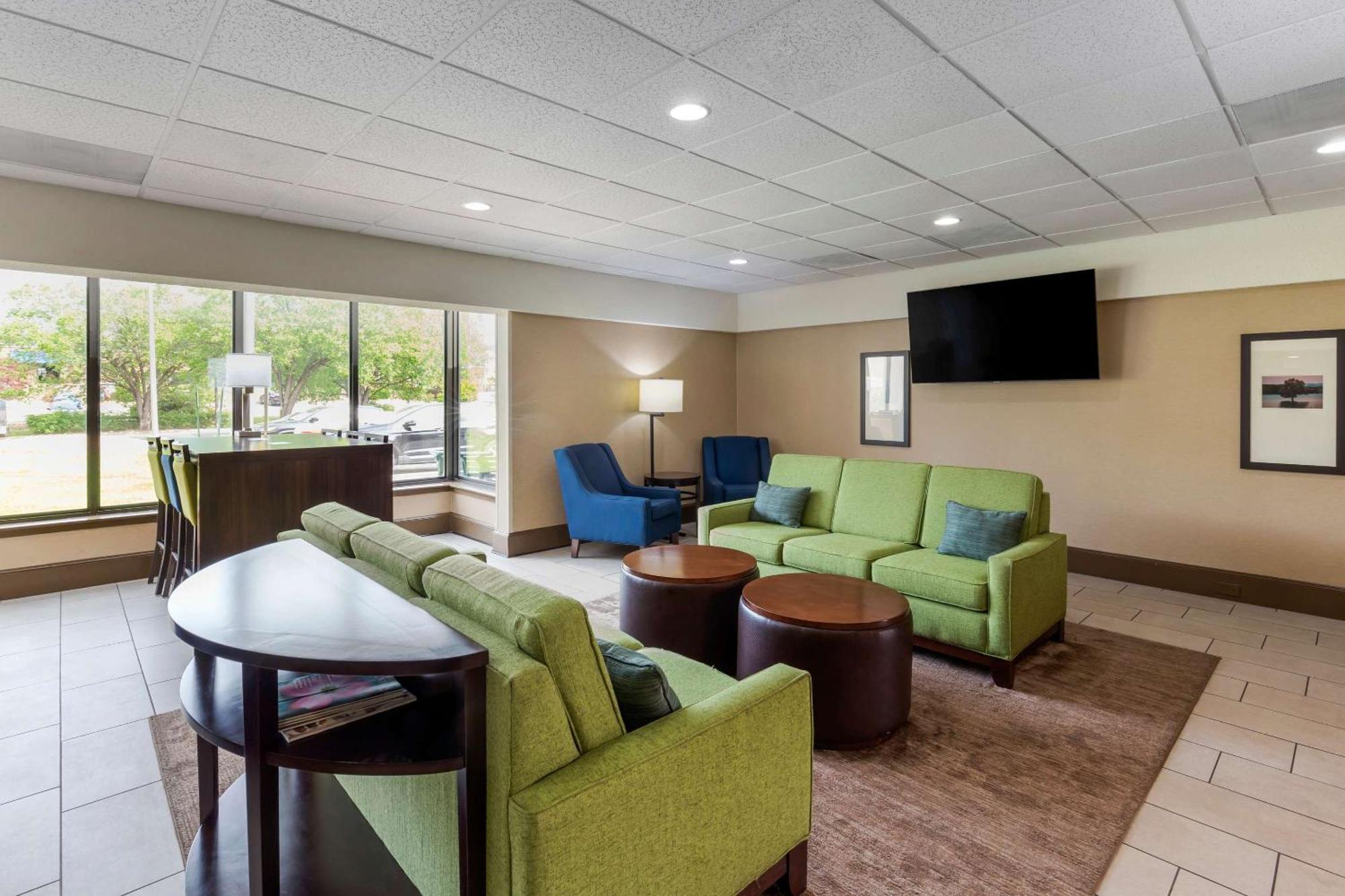 Comfort Inn University Durham - Chapel Hill Eksteriør billede